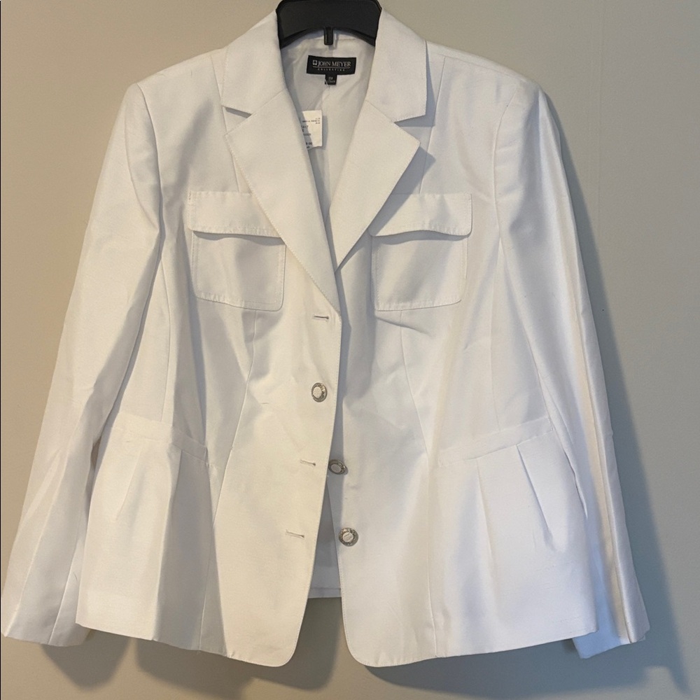 Sophisticated White BlazerYork